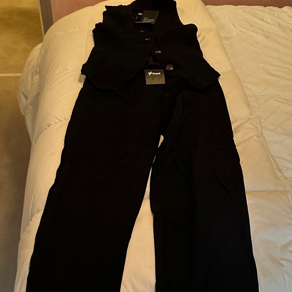 Elegant Black Sleeveless Jumpsuit